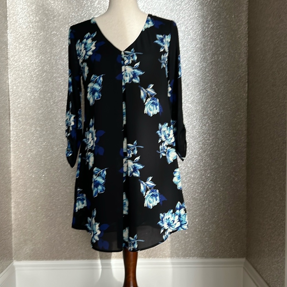 Lush/ size Small floral dress